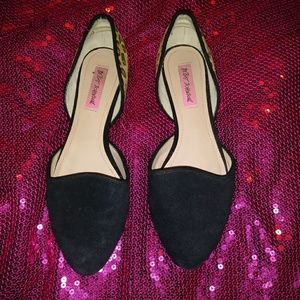 Betsey johnson flats size 8 black & leopard print